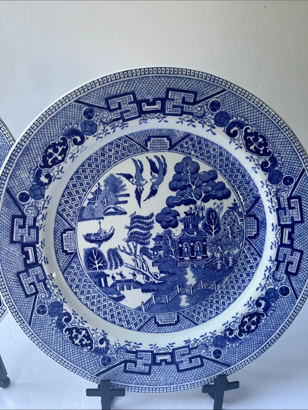 VIntage 2 plates Blue Willow